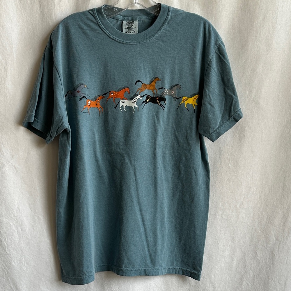 Sabaku Artwear Stampede T-shirt featuring horses front and back, size M